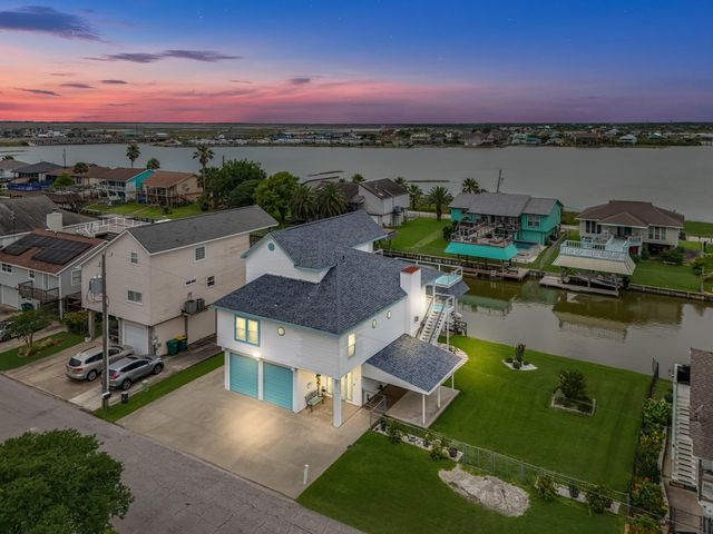 7 N Flamingo Street, La Marque, TX 77568