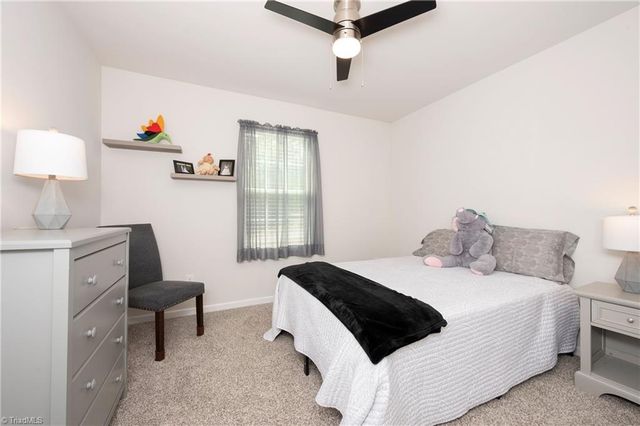 2943 Leslie Lane, Yadkinville, NC 27055