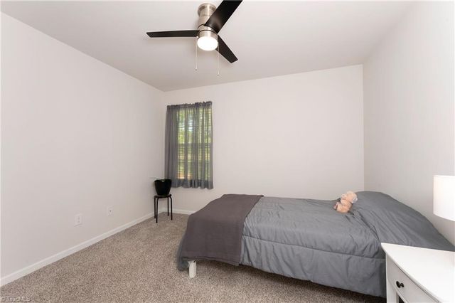 2943 Leslie Lane, Yadkinville, NC 27055