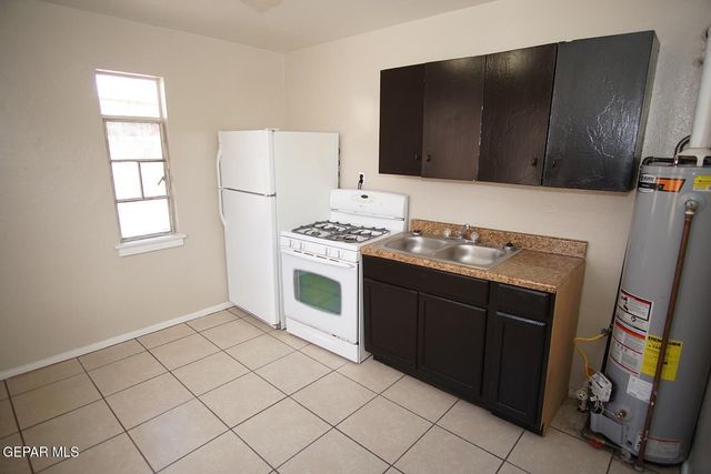 1226 Huckleberry Street, El Paso, TX 79903