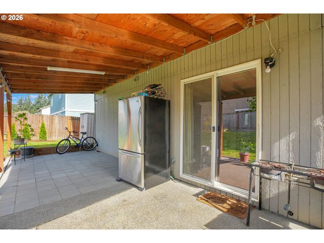 33316 Sw MEADOWBROOK Dr, Scappoose, OR 97056