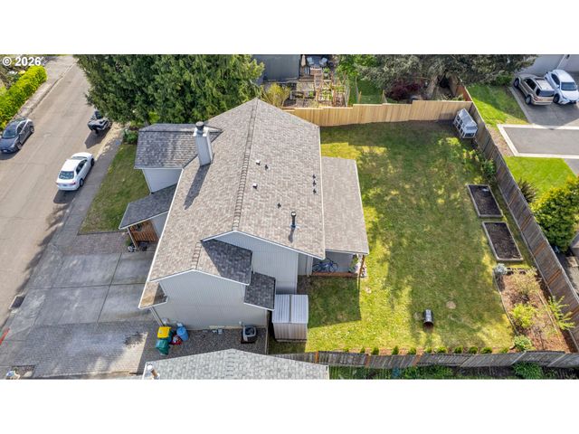 33316 Sw MEADOWBROOK Dr, Scappoose, OR 97056