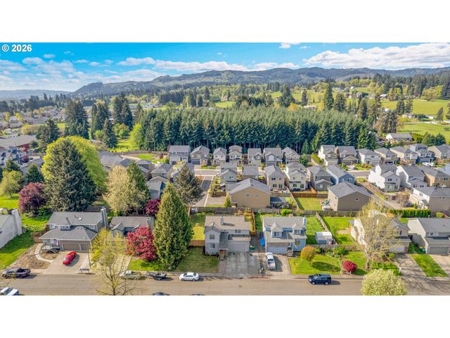 33316 Sw MEADOWBROOK Dr, Scappoose, OR 97056
