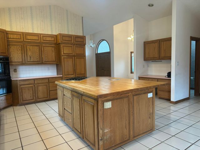 7010 Pala Mesa Court NE, Albuquerque, NM 87111