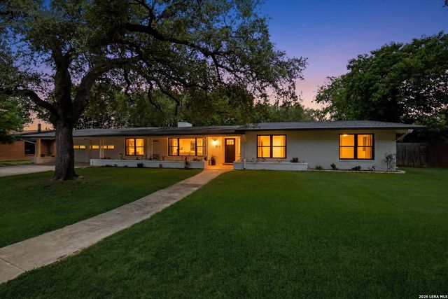 217 Gardenview, Castle Hills, TX 78213