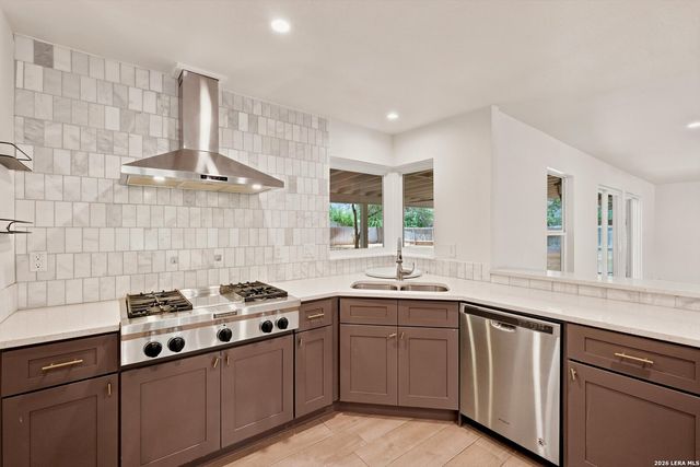 217 Gardenview, Castle Hills, TX 78213
