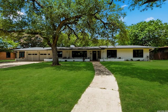 217 Gardenview, Castle Hills, TX 78213