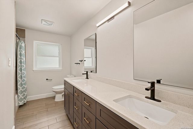 217 Gardenview, Castle Hills, TX 78213