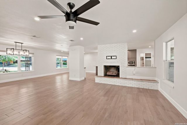 217 Gardenview, Castle Hills, TX 78213