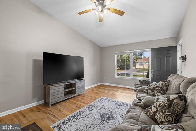 11 IDYLLWOOD DRIVE, Inwood, WV 25428