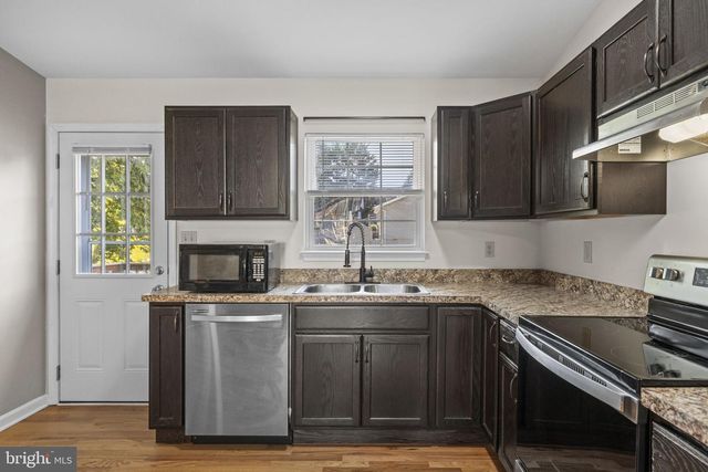 11 IDYLLWOOD DRIVE, Inwood, WV 25428