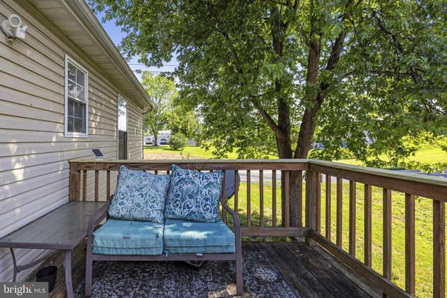 11 IDYLLWOOD DRIVE, Inwood, WV 25428