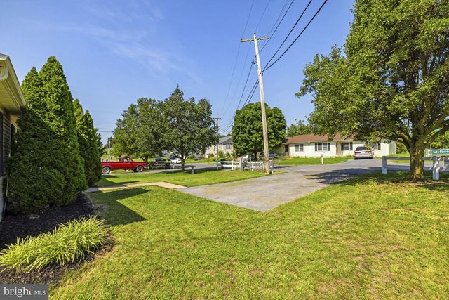 11 IDYLLWOOD DRIVE, Inwood, WV 25428