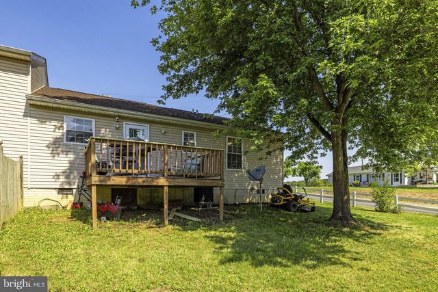 11 IDYLLWOOD DRIVE, Inwood, WV 25428