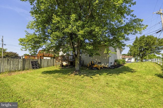 11 IDYLLWOOD DRIVE, Inwood, WV 25428