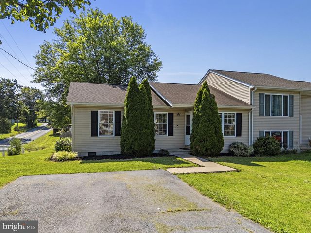 11 IDYLLWOOD DRIVE, Inwood, WV 25428