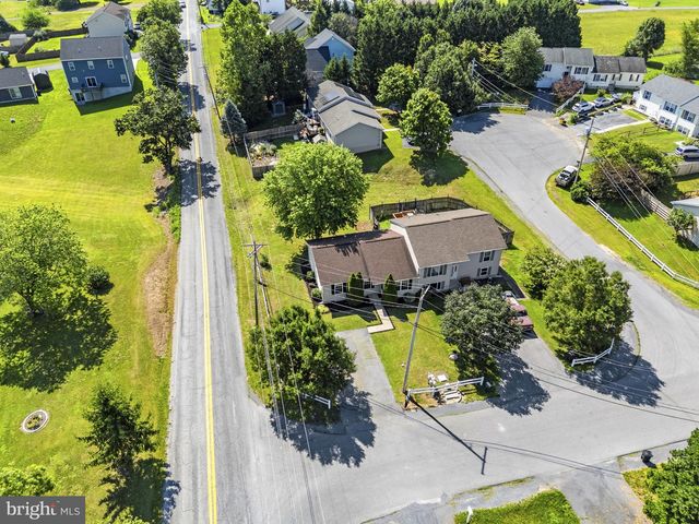 11 IDYLLWOOD DRIVE, Inwood, WV 25428