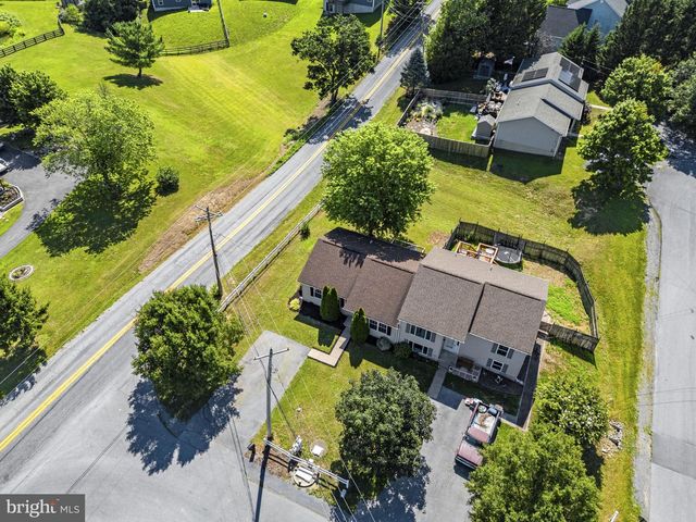 11 IDYLLWOOD DRIVE, Inwood, WV 25428