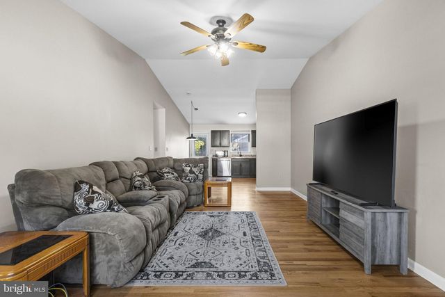 11 IDYLLWOOD DRIVE, Inwood, WV 25428