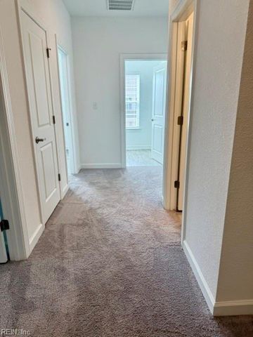 908 Cooper LN, Chesapeake, VA 23320