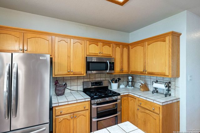 2680 County Road 342, La Vernia, TX 78121