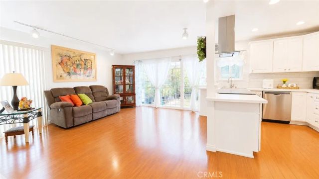 22045 Lakeland, Lake Forest, CA 92630