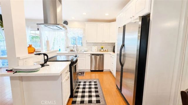 22045 Lakeland, Lake Forest, CA 92630