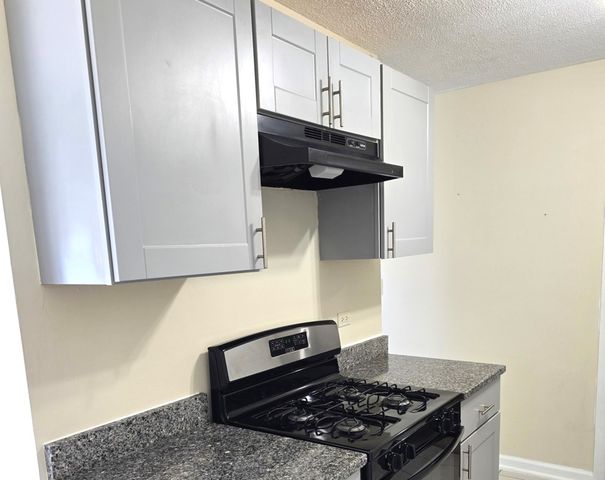 1751 Queensbury Circle, Hoffman Estates, IL 60169