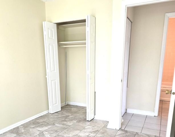 1751 Queensbury Circle, Hoffman Estates, IL 60169