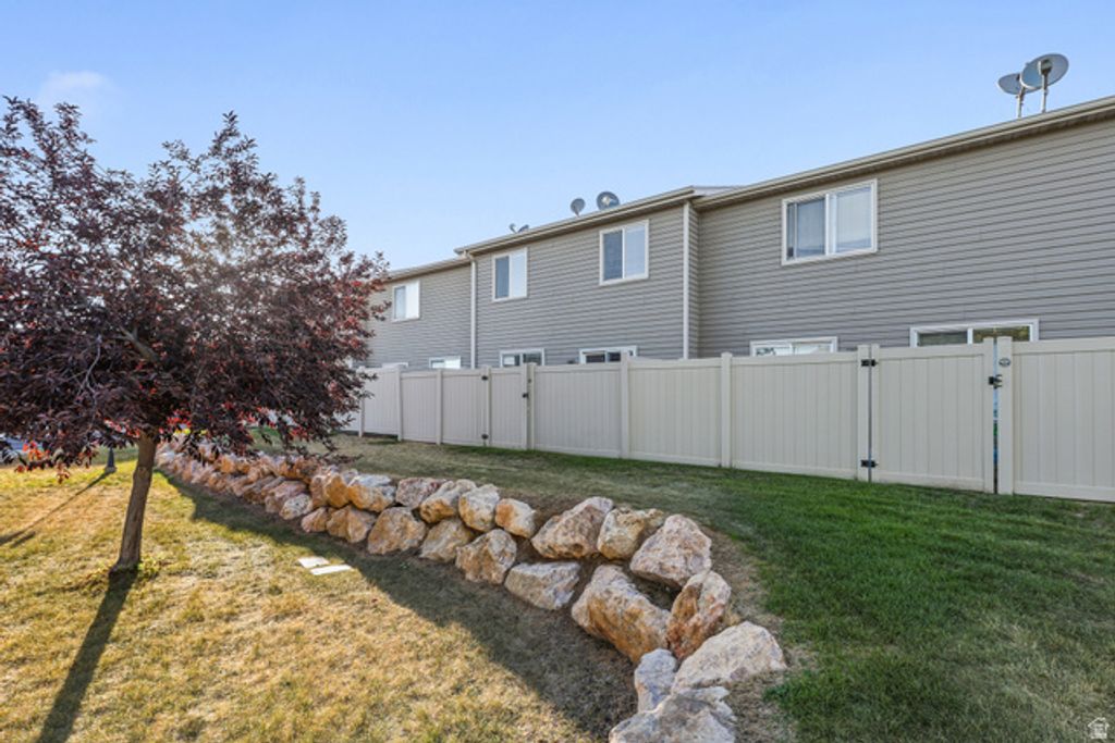 652 W 800 N #58, Clinton, UT 84015 — photo 2