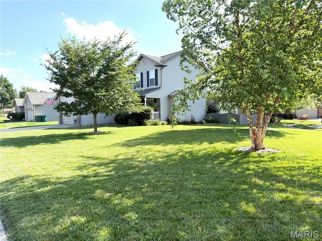 10918 Fallowfield Drive, Lebanon, IL 62254