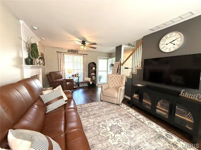 10918 Fallowfield Drive, Lebanon, IL 62254