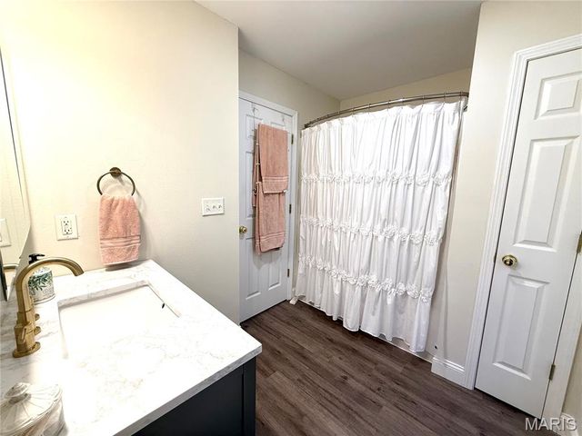 10918 Fallowfield Drive, Lebanon, IL 62254