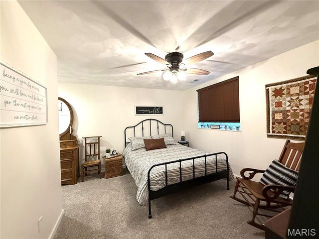 10918 Fallowfield Drive, Lebanon, IL 62254