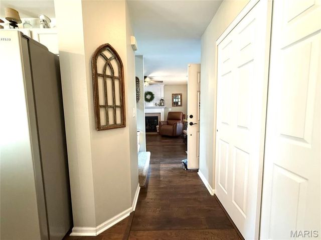 10918 Fallowfield Drive, Lebanon, IL 62254