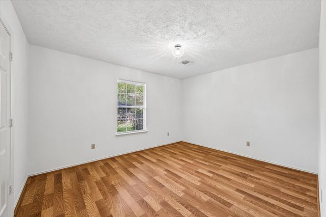 910 Country Place Blvd, Pearland, TX 77584