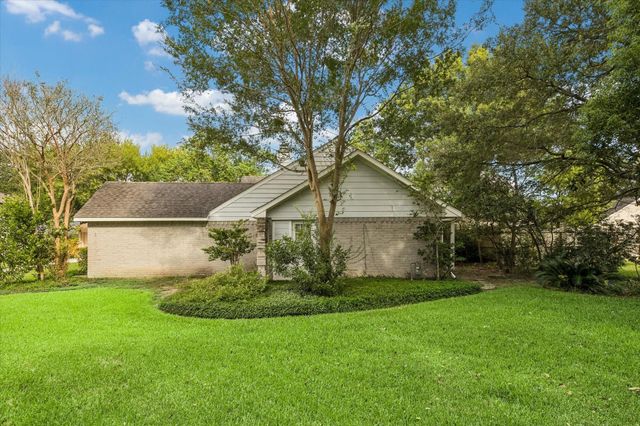 910 Country Place Blvd, Pearland, TX 77584