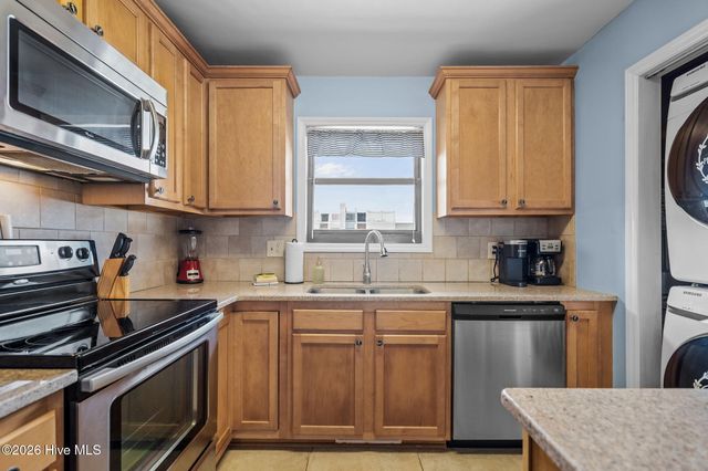 505 Carolina Beach Avenue N Unit 3d, Carolina Beach, NC 28428