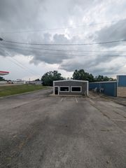502 S James Campbell Blvd, Columbia, TN 38401