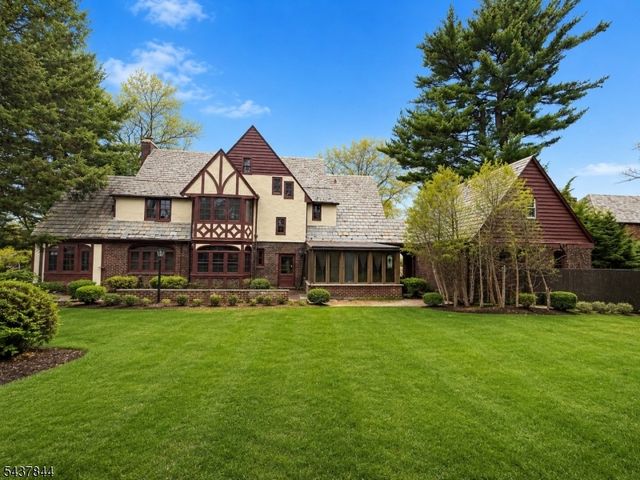 38 Alexander Ave, Nutley Twp., NJ 07110