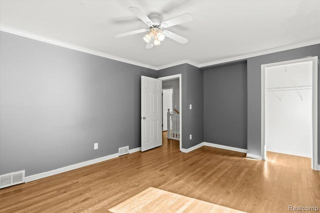 1350 Pettibone Lake Road, Highland, MI 48356