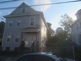 183 Chancery 3, New Bedford, MA 02740