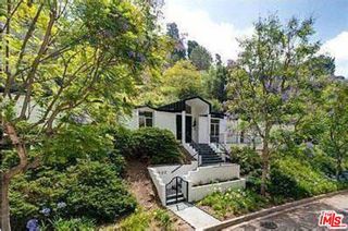 936 Chantilly Road, Los Angeles, CA 90077