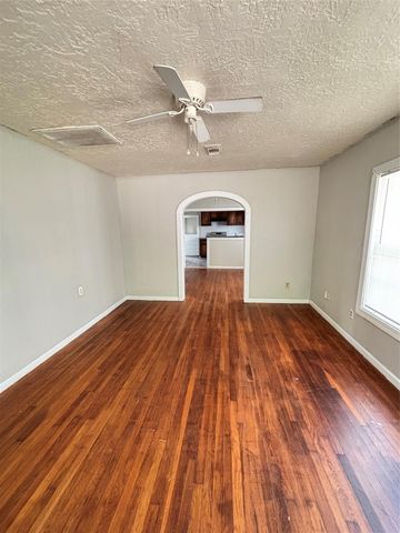 512 Wafer Street, Pasadena, TX 77506