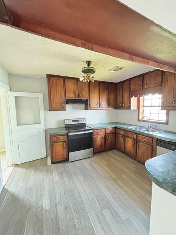 512 Wafer Street, Pasadena, TX 77506