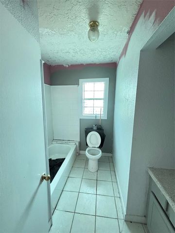 512 Wafer Street, Pasadena, TX 77506