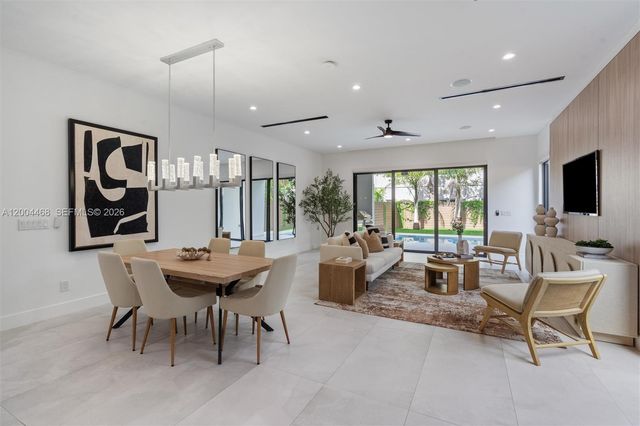 609 NE 8th Ave B, Fort Lauderdale, FL 33304