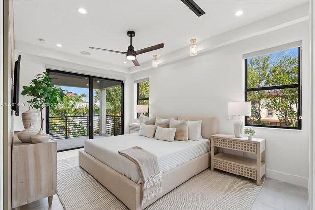 609 NE 8th Ave B, Fort Lauderdale, FL 33304