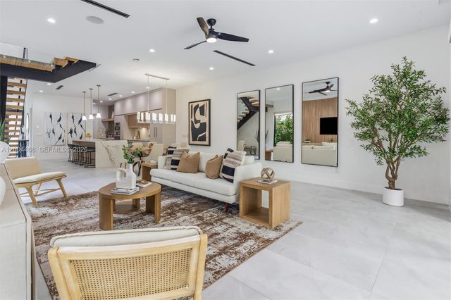 609 NE 8th Ave B, Fort Lauderdale, FL 33304