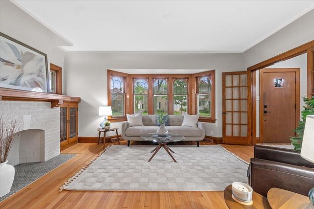 2646 N 69th STREET, Wauwatosa, WI 53213
